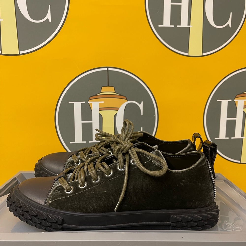 Giuseppe Zanotti Suede Green